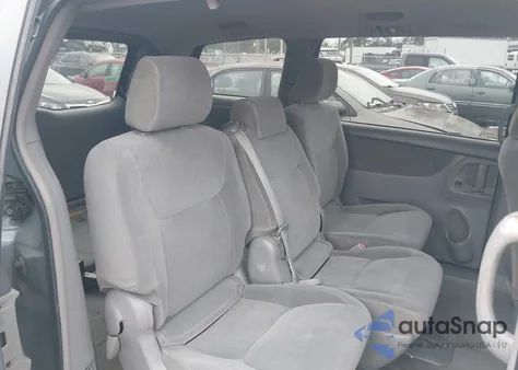 2004 Toyota Sienna Le z USA, uszkodzony, nr VIN 5TDZA23C04S140283